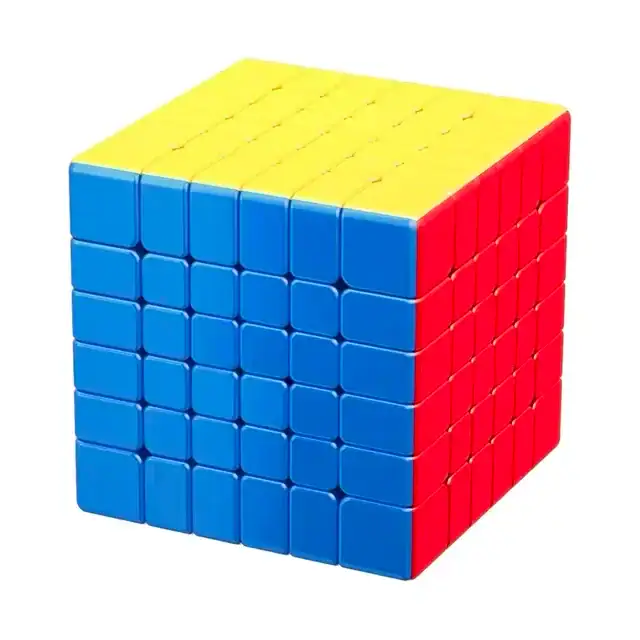 Cube Rubik 5x5 coloré, parfait pour la décoration scientifique ou comme objet de collection.