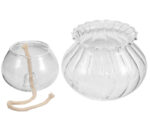 Vase en verre transparent avec bougie flottante, parfait pour la décoration scientifique ou de décoration intérieure.