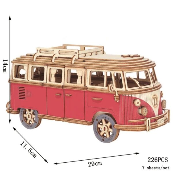 Véhicule en bois vintage style van, modèle miniature en bois avec détails réalistes, parfait pour la décoration ou la collection.
