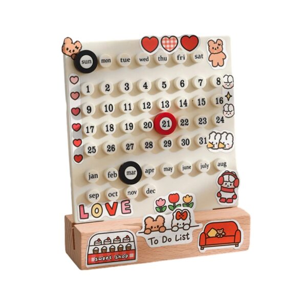 Calendrier mural en bois avec motifs de chats, cœurs et personnages mignons, idéal pour la décoration de bureau ou chambre, combinant fonctionnalité et style ludique.