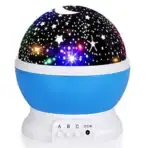 Lampe projecteur d'étoiles pour chambre d'enfant, crée une ambiance magique avec un ciel étoilé lumineux et coloré. Parfait pour la décoration et l'éveil des enfants.
