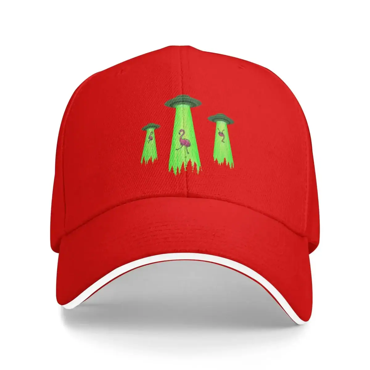 Casquette rouge avec broderie de champignons verts et flamants roses, style amusant et original. Parfaite pour les amateurs de design scientifique et décoration ludique.