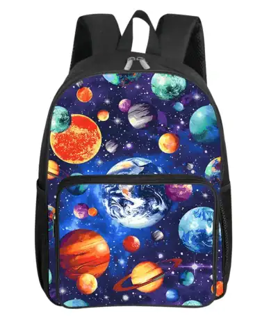 Sac à dos avec motif planètes et galaxies.