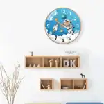 Rêve d'astronaute pour décoration murale avec un motif d'astronaute flottant dans l'espace, idéal pour une décoration thématique scientifique ou spatiale dans une chambre d'enfant ou un espace éducati.