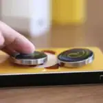 Dispositif scientifique avec deux aimants en spirale.