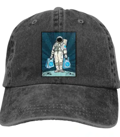 Casquette avec illustration d'un astronaute portant deux sacs à dos.