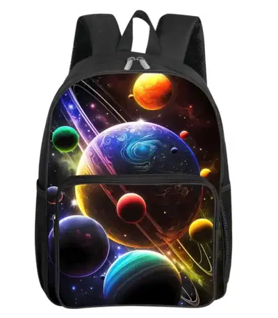 Sac à dos avec motif de planètes et galaxie dans l'espace.