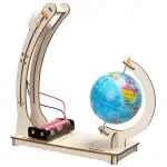 Pupitre scientifique en bois avec globe terrestre et composants électriques pour expériences éducatives. Idéal pour l'apprentissage des sciences et la décoration de bureau ou salle de classe.