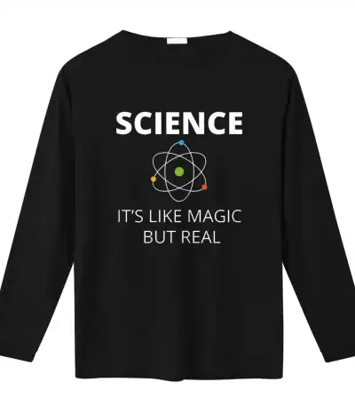T-shirt noir avec motif atomique et texte "Science, c'est comme la magie mais en vrai" pour les amateurs de science et de décoration geek.