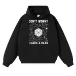 Vêtement hoodie noir avec design scientifique et message "Don't Worry, I Have a Plan" illustré par des formules et diagrammes mathématiques.